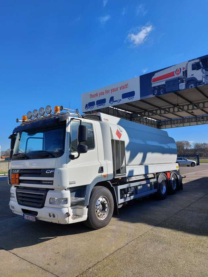 DAF FAN CF85 - Truk tangki: gambar 4 DAF FAN CF85 - Truk tangki: gambar 4