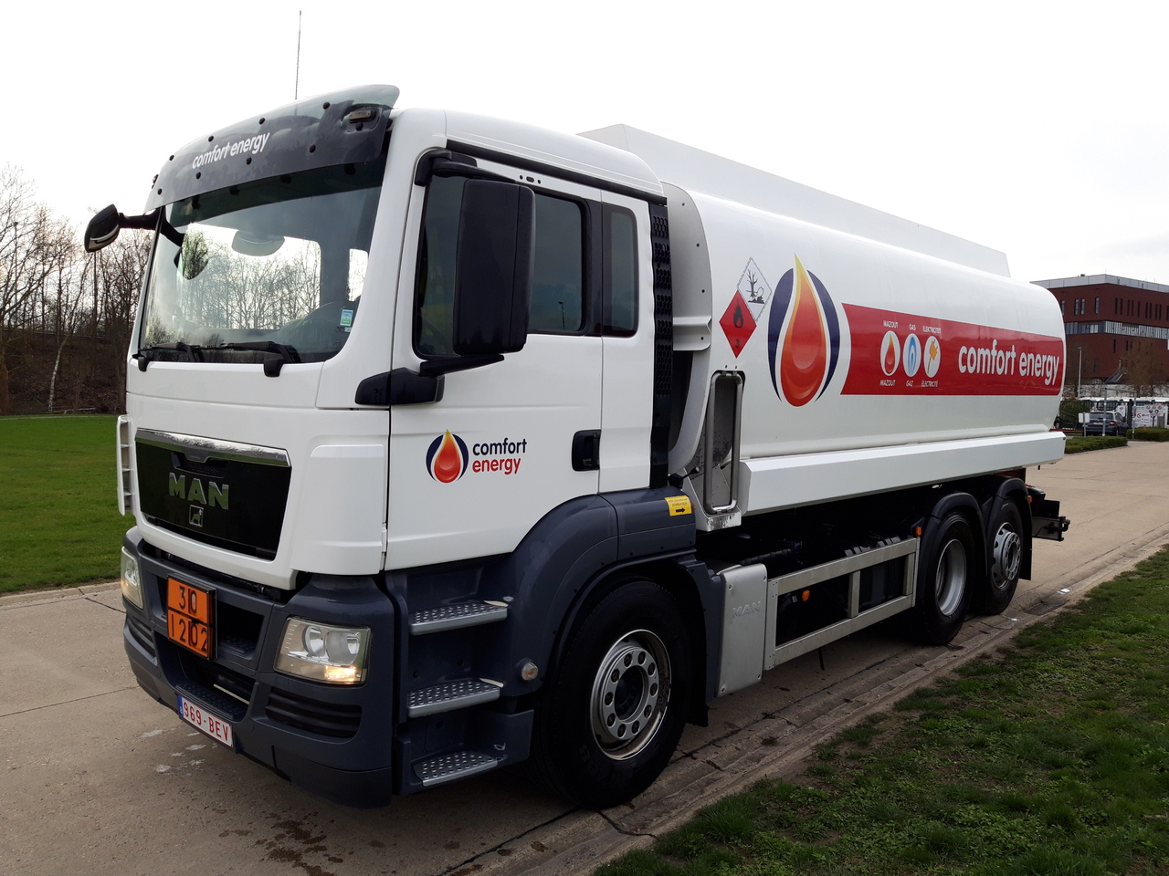 MAN TGS - Truk tangki: gambar 1 MAN TGS - Truk tangki: gambar 1