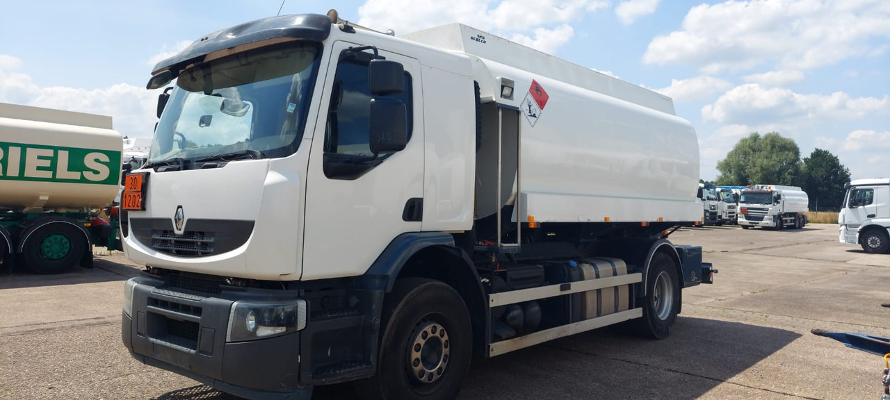 RENAULT - Truk tangki: gambar 1 RENAULT - Truk tangki: gambar 1