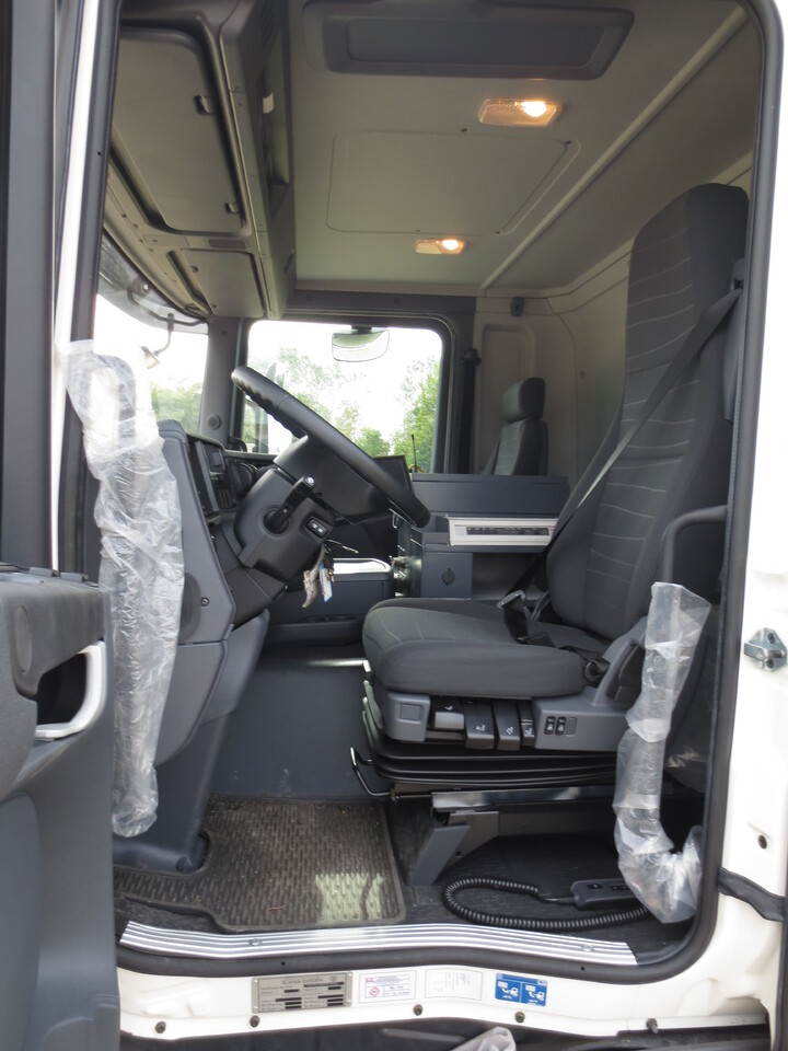 SCANIA G370 - Truk tangki: gambar 3 SCANIA G370 - Truk tangki: gambar 3