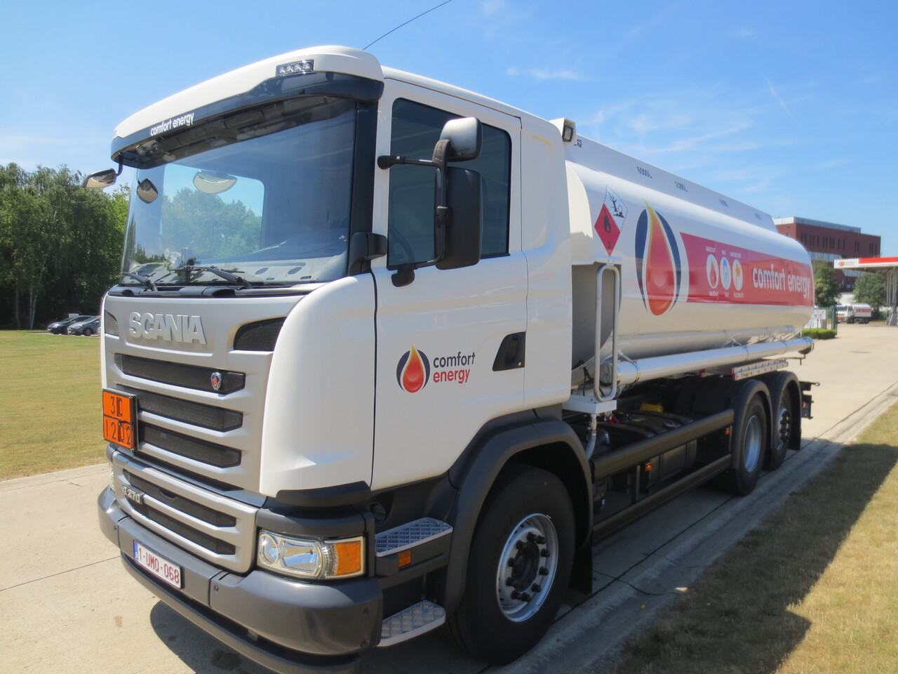SCANIA G370 - Truk tangki: gambar 1 SCANIA G370 - Truk tangki: gambar 1
