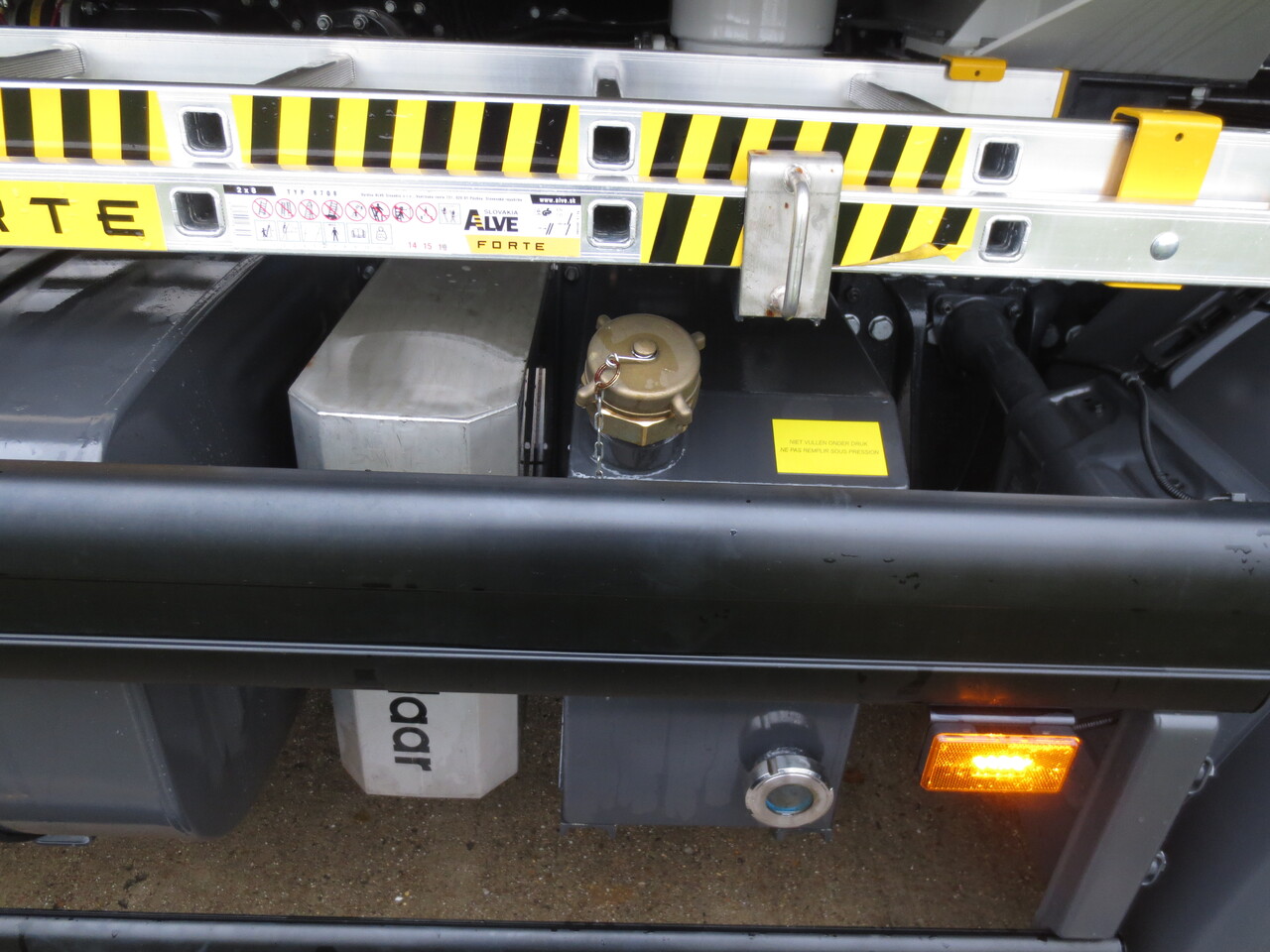 Truk tangki SCANIA G370: gambar 6