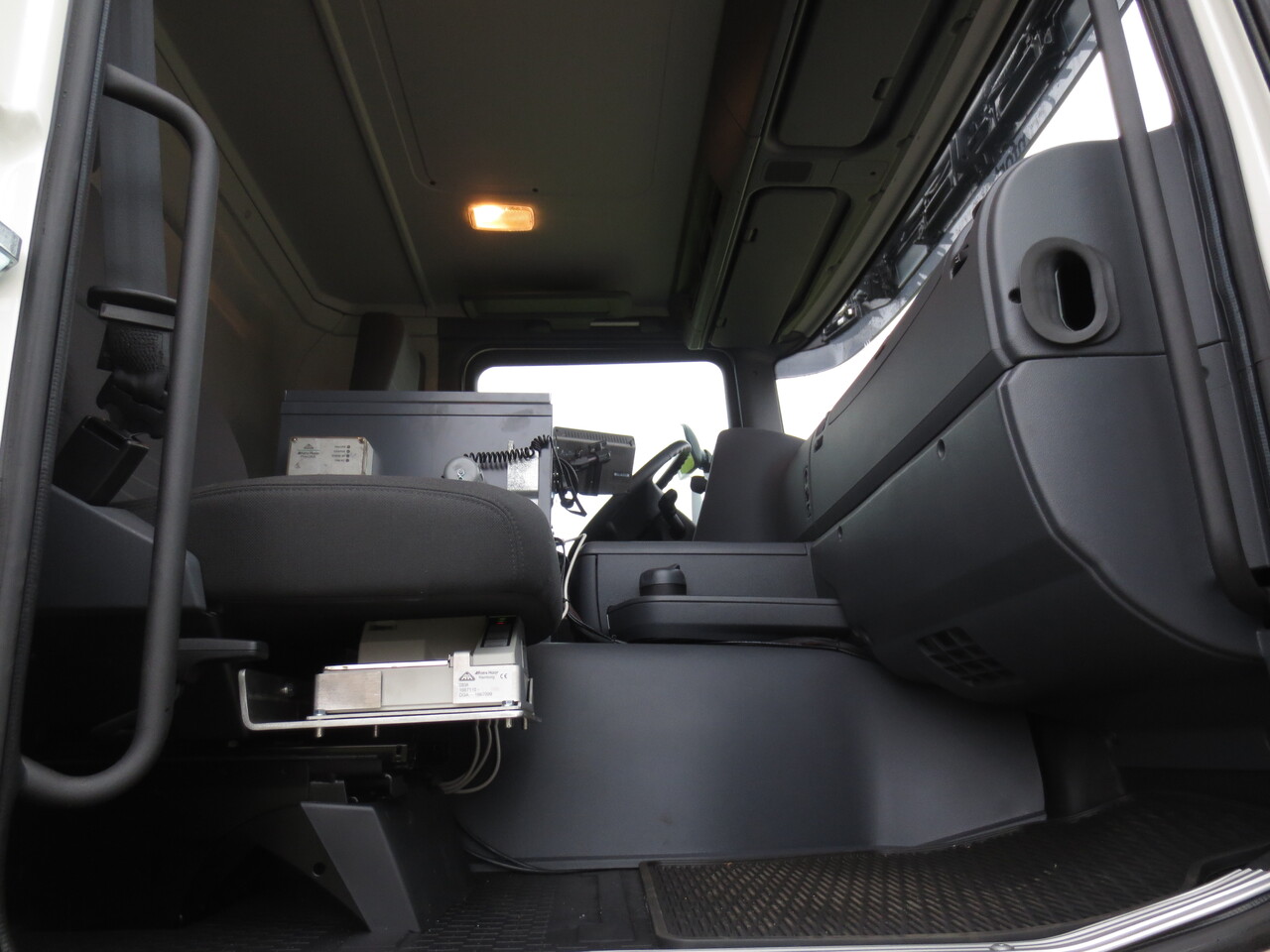 Truk tangki SCANIA G370: gambar 9