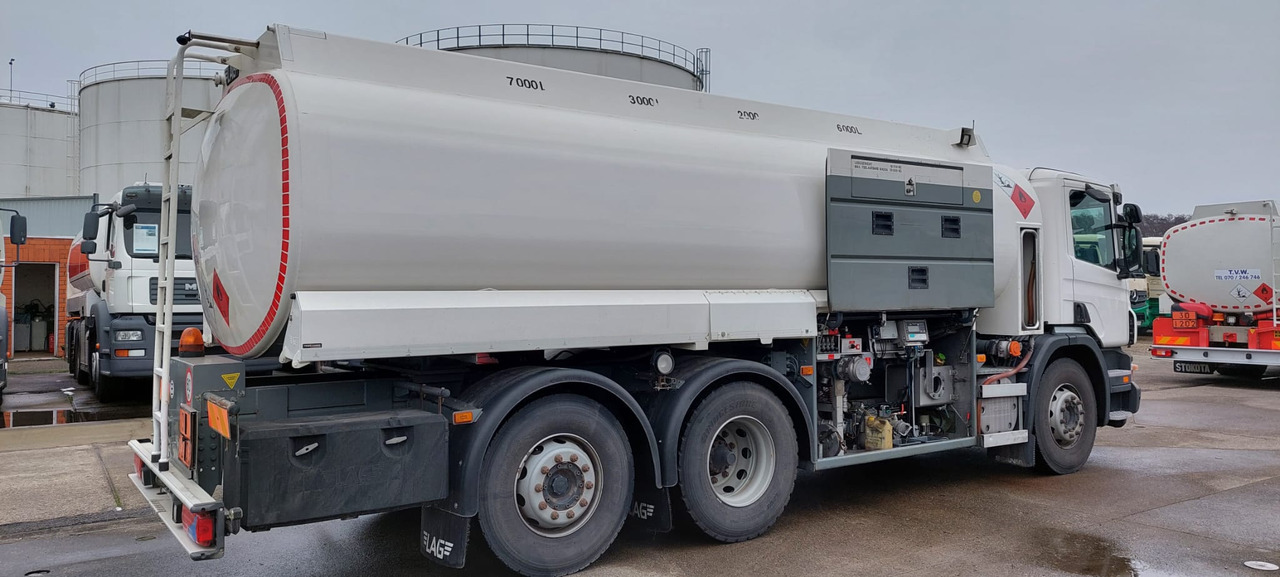 Truk tangki untuk pengangkutan bahan bakar SCANIA P320/P360 (lot of 3): gambar 20 Truk tangki untuk pengangkutan bahan bakar SCANIA P320/P360 (lot of 3): gambar 20