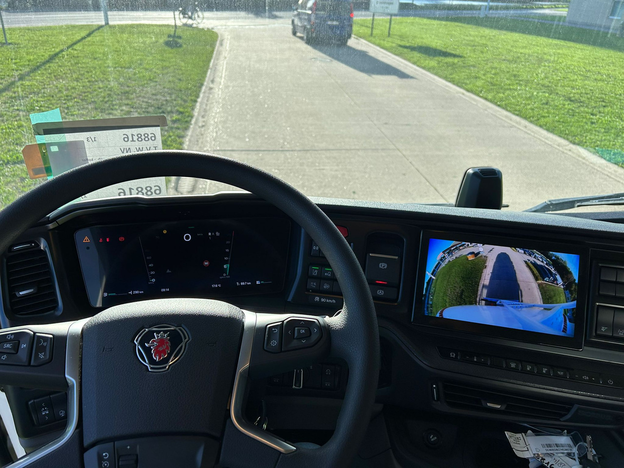 SCANIA P370 - Truk tangki: gambar 4 SCANIA P370 - Truk tangki: gambar 4