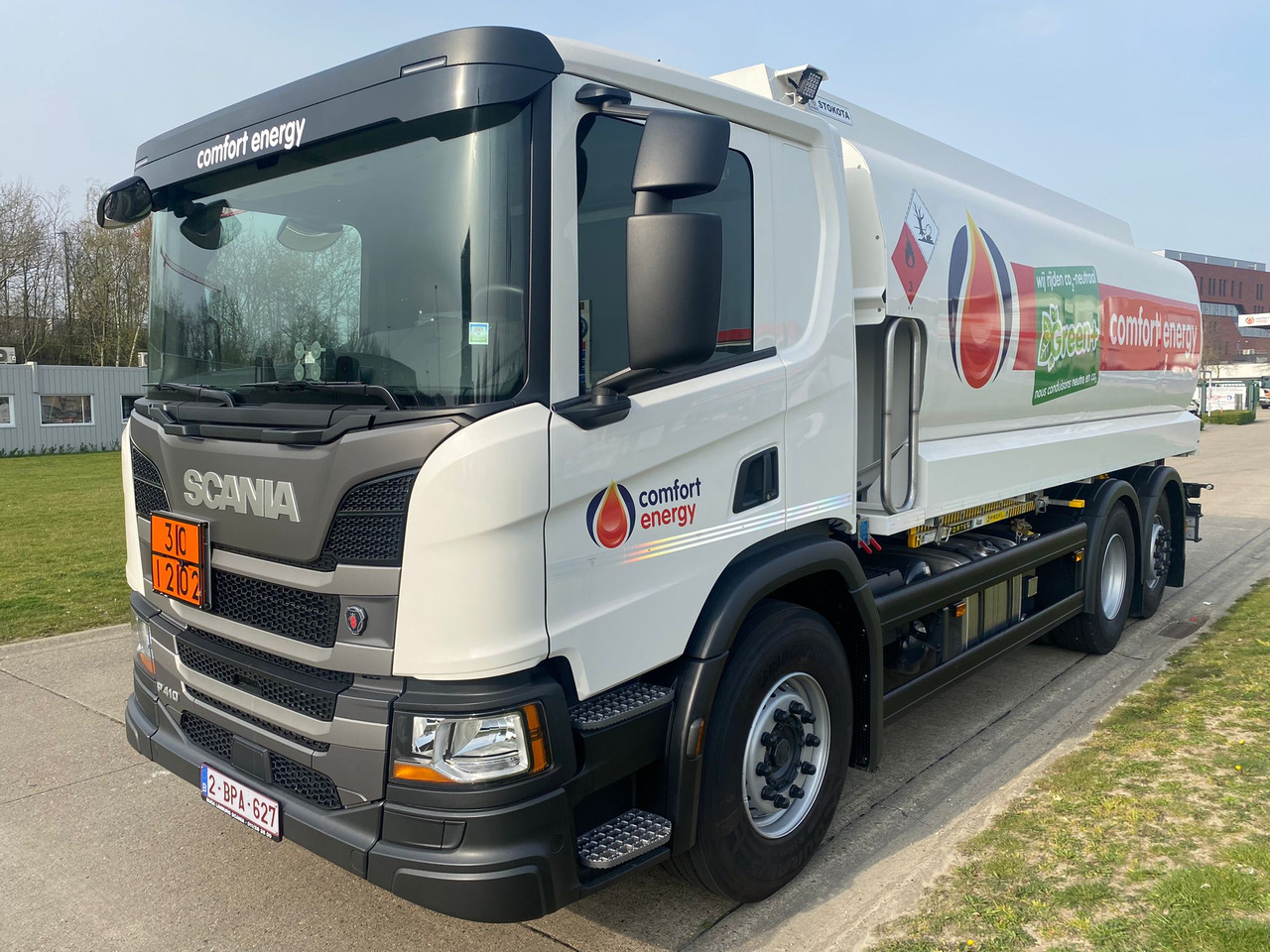 SCANIA P410 - Truk tangki: gambar 1 SCANIA P410 - Truk tangki: gambar 1
