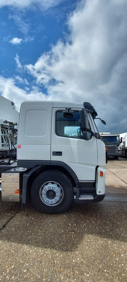 VOLVO FM - Tractor head: gambar 4 VOLVO FM - Tractor head: gambar 4