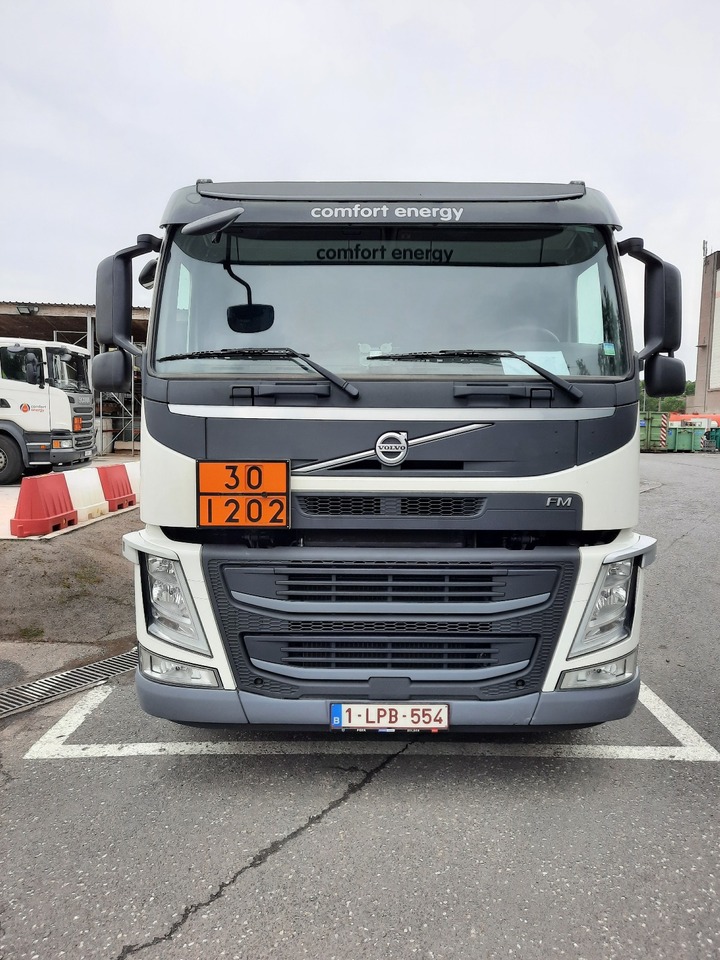 VOLVO FM - Truk tangki: gambar 4 VOLVO FM - Truk tangki: gambar 4