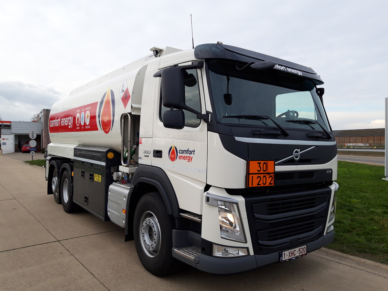 Truk tangki VOLVO FM: gambar 11