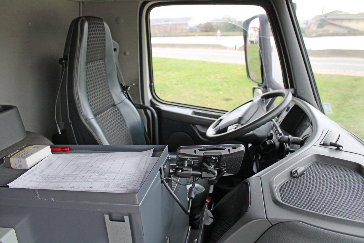 VOLVO FM - Truk tangki: gambar 3 VOLVO FM - Truk tangki: gambar 3