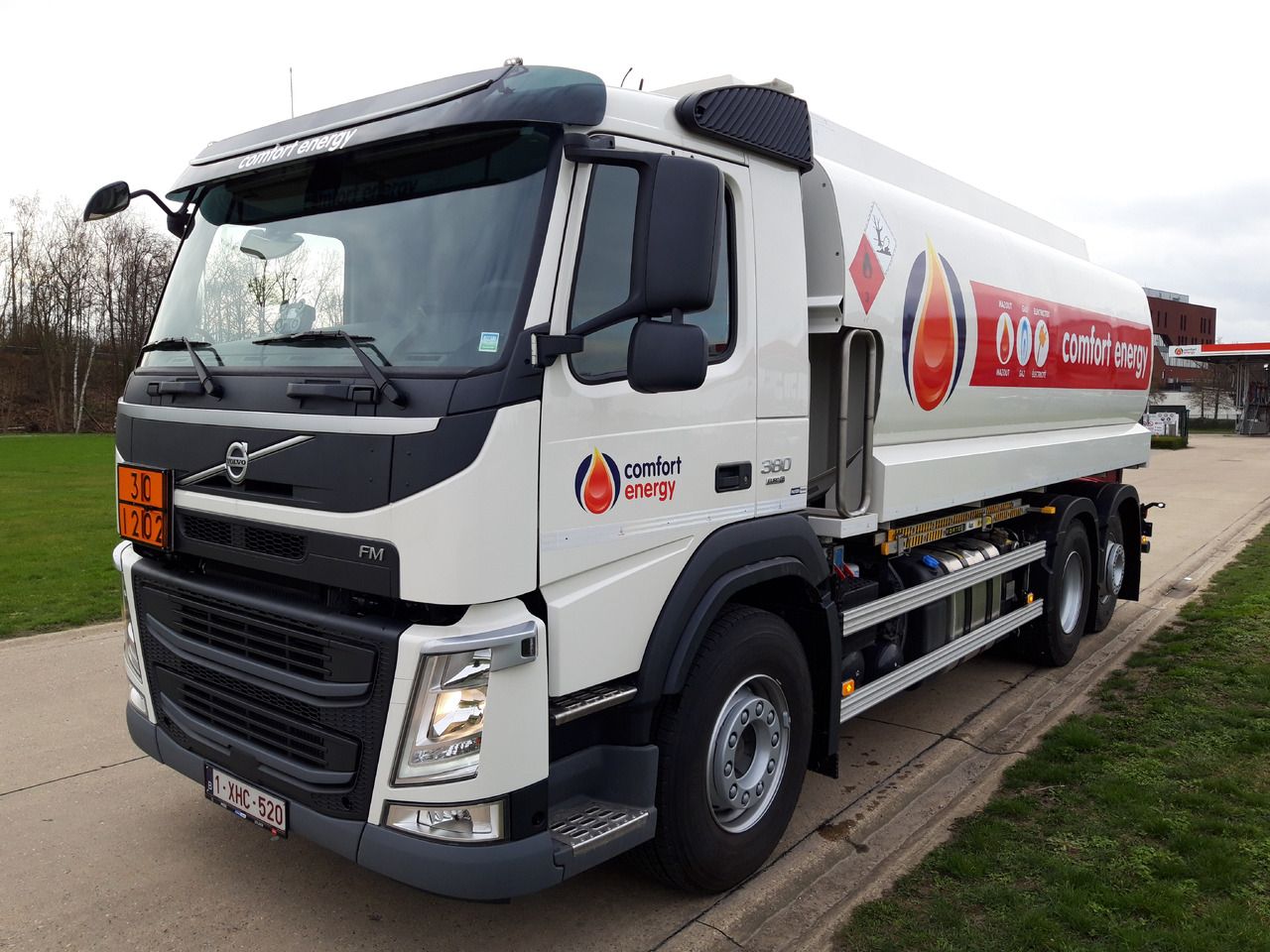 VOLVO FM - Truk tangki: gambar 1 VOLVO FM - Truk tangki: gambar 1