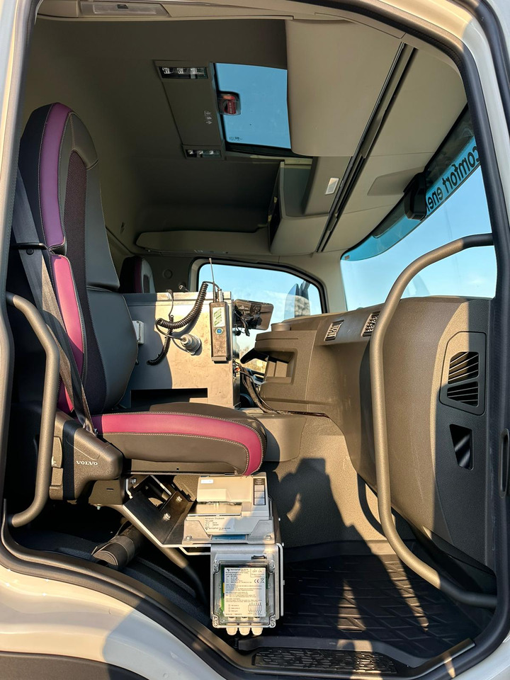 VOLVO FM - Truk tangki: gambar 2 VOLVO FM - Truk tangki: gambar 2