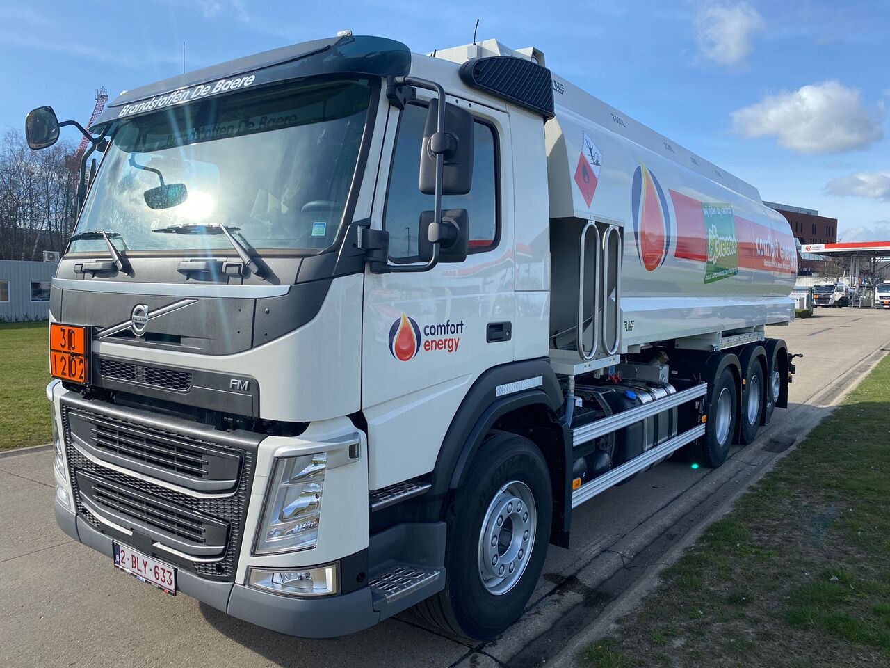 VOLVO FM430HP - Truk tangki: gambar 1 VOLVO FM430HP - Truk tangki: gambar 1