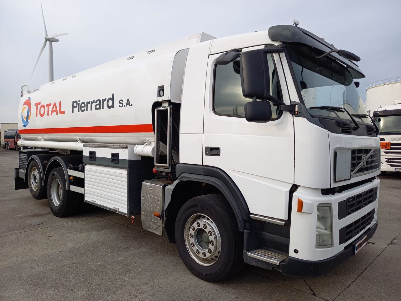 Volvo FMFH - Truk tangki: gambar 3 Volvo FMFH - Truk tangki: gambar 3