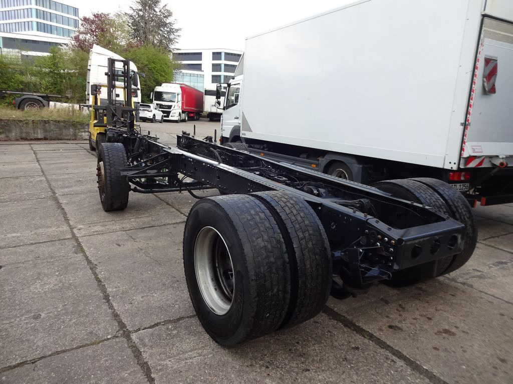 MAN TGX 18.480, Chassis mit Hinterachse, Bj-2016 - Bingkai/ Sasis untuk Truk: gambar 3 MAN TGX 18.480, Chassis mit Hinterachse, Bj-2016 - Bingkai/ Sasis untuk Truk: gambar 3