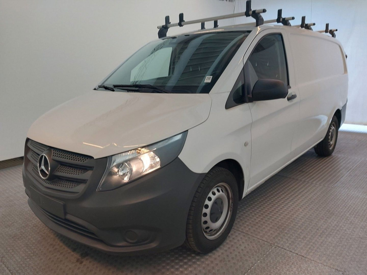 Mercedes-Benz Vito Kasten 114 CDI lang,Klima,AHK,Regale, Kamer - Van penumpang: gambar 2 Mercedes-Benz Vito Kasten 114 CDI lang,Klima,AHK,Regale, Kamer - Van penumpang: gambar 2