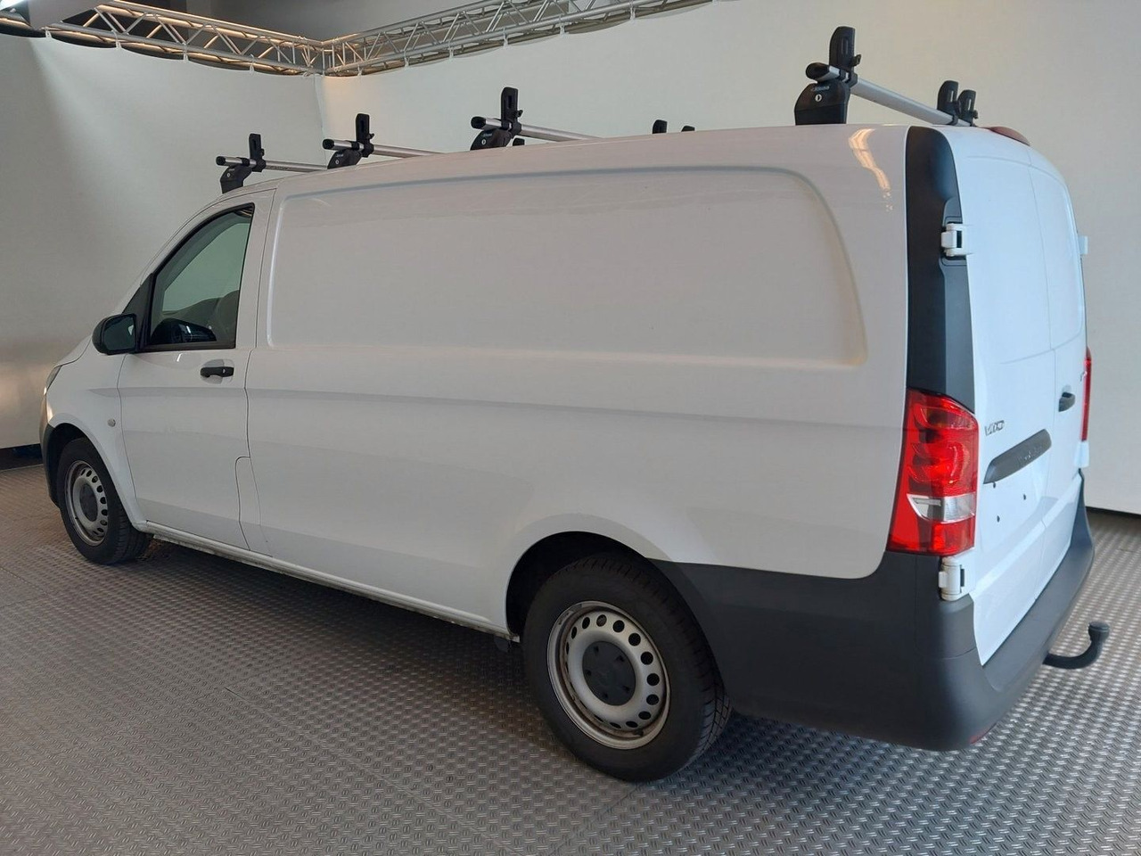 Mercedes-Benz Vito Kasten 114 CDI lang,Klima,AHK,Regale,Kamera - Van kecil: gambar 5 Mercedes-Benz Vito Kasten 114 CDI lang,Klima,AHK,Regale,Kamera - Van kecil: gambar 5
