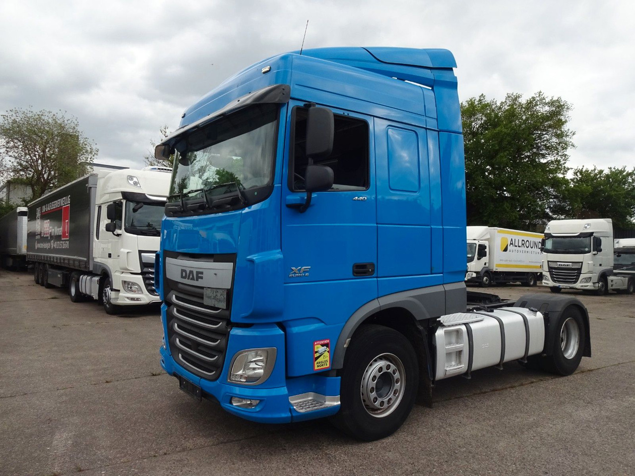 DAF XF 440, SC, Klima, 2 x Tank, Intarder, Standklim - Tractor head: gambar 2 DAF XF 440, SC, Klima, 2 x Tank, Intarder, Standklim - Tractor head: gambar 2