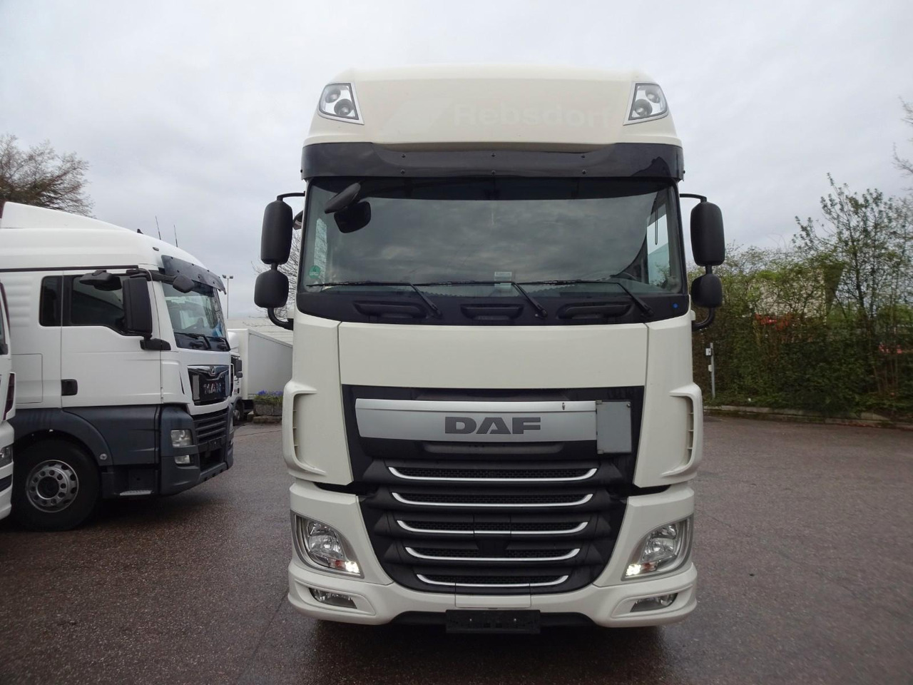 DAF XF 440, SSC, Klima, 2 x Tank - Tractor head: gambar 2 DAF XF 440, SSC, Klima, 2 x Tank - Tractor head: gambar 2