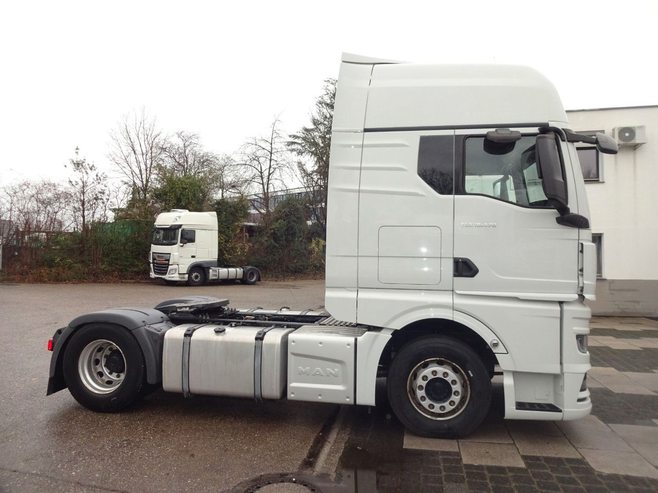 MAN 3 x TGX 18.470, XXL, Intarder, ACC, 2 x Tank - Tractor head: gambar 4 MAN 3 x TGX 18.470, XXL, Intarder, ACC, 2 x Tank - Tractor head: gambar 4