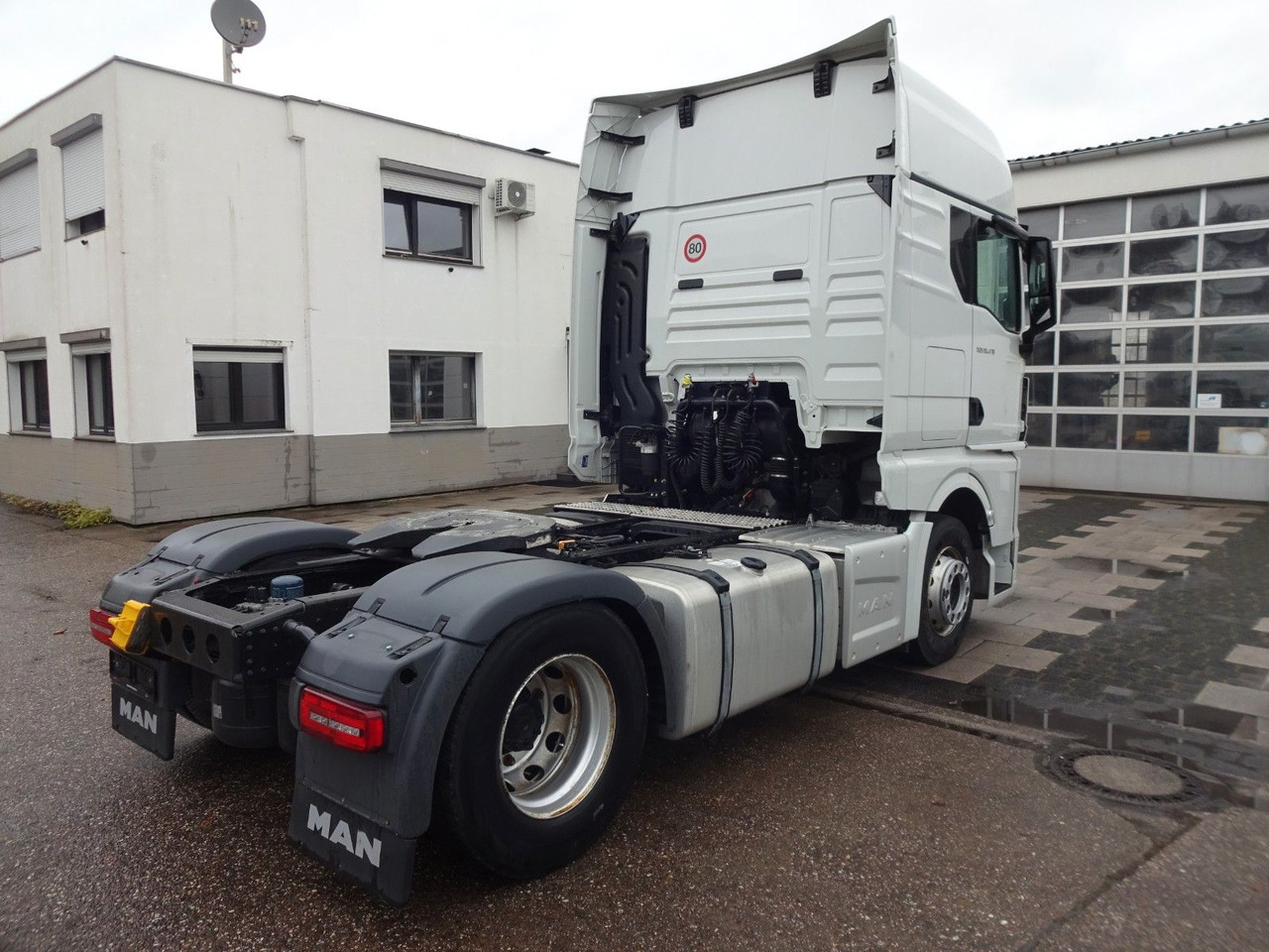 MAN 3 x TGX 18.470, XXL, Intarder, ACC, 2 x Tank - Tractor head: gambar 5 MAN 3 x TGX 18.470, XXL, Intarder, ACC, 2 x Tank - Tractor head: gambar 5