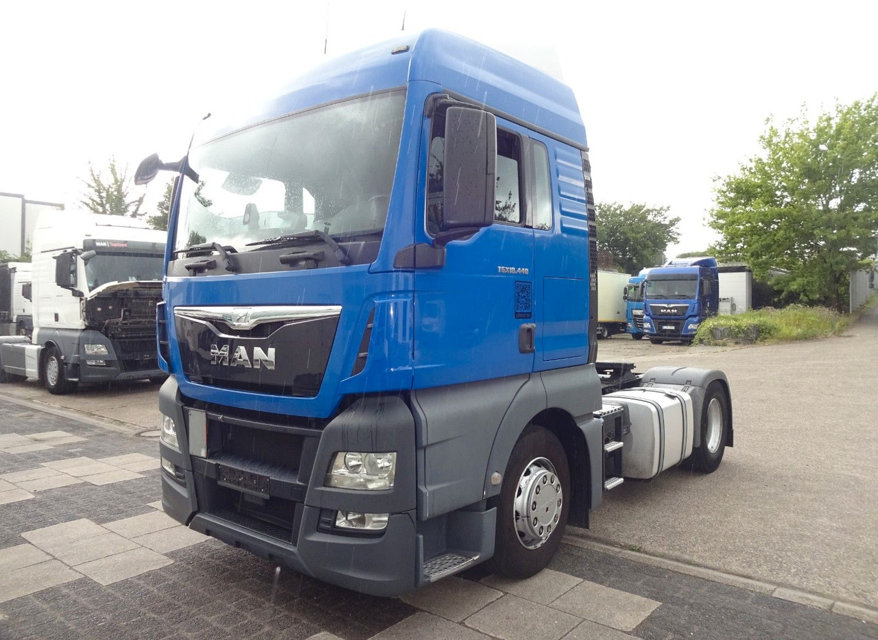 MAN TGX 18.440, XLX, Intarder, ACC, 2 Tank - Tractor head: gambar 3 MAN TGX 18.440, XLX, Intarder, ACC, 2 Tank - Tractor head: gambar 3