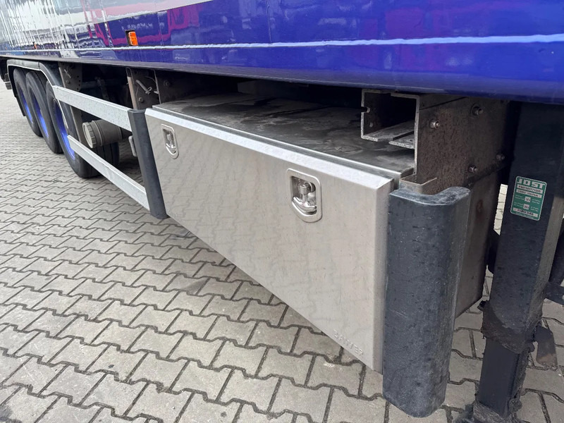 Semi-trailer dengan lantai berjalan Bulthuis 90m3 Cargo Floor Silver metallic, APK 06/2025, top condition: gambar 9 Semi-trailer dengan lantai berjalan Bulthuis 90m3 Cargo Floor Silver metallic, APK 06/2025, top condition: gambar 9