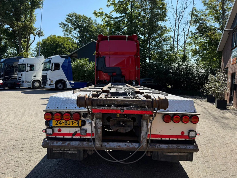 DAF CF 460 8X2 NCH 30T NCH Vangmuil, Stuuras, 688.920KM - Truk pembawa sistem kabel: gambar 4 DAF CF 460 8X2 NCH 30T NCH Vangmuil, Stuuras, 688.920KM - Truk pembawa sistem kabel: gambar 4