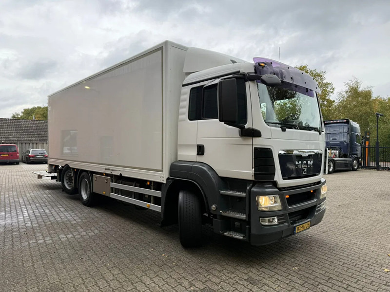 MAN TGS 26.320 Koffer Stuuras AHK 2500KG LBW 580.347KM! NL Truck - Truk box: gambar 2 MAN TGS 26.320 Koffer Stuuras AHK 2500KG LBW 580.347KM! NL Truck - Truk box: gambar 2
