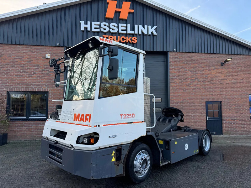 Mafi T225D T225D Rangeertrekker met Kenteken & vangmuil! - Traktor terminal: gambar 1 Mafi T225D T225D Rangeertrekker met Kenteken & vangmuil! - Traktor terminal: gambar 1