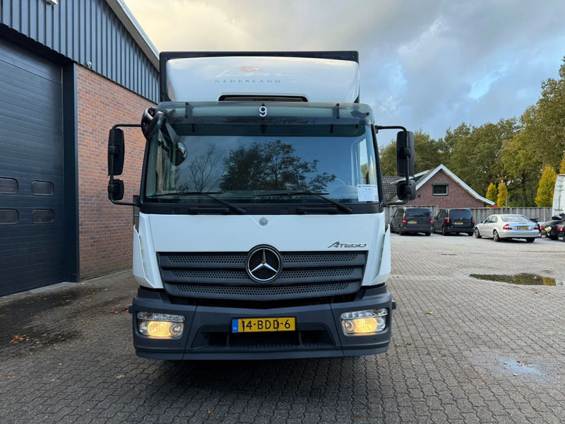 Mercedes-Benz Atego 1318 4X2 BDF Koffer Standairco 2.000KG LBW APK 07-2026 - Truk box: gambar 3 Mercedes-Benz Atego 1318 4X2 BDF Koffer Standairco 2.000KG LBW APK 07-2026 - Truk box: gambar 3
