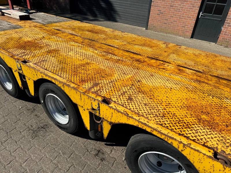 Nooteboom OSDS-48-03V 6M Uitschuifbaar Naloop stuuras Verbreders - Semi-trailer low bed: gambar 4 Nooteboom OSDS-48-03V 6M Uitschuifbaar Naloop stuuras Verbreders - Semi-trailer low bed: gambar 4