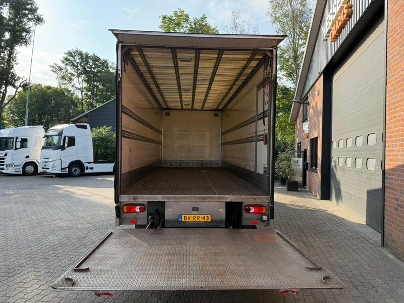 Renault Premium 280 18T Airco 584.954KM Slaapcabine Handgeschakeld Airco NL Truck - Truk box: gambar 5 Renault Premium 280 18T Airco 584.954KM Slaapcabine Handgeschakeld Airco NL Truck - Truk box: gambar 5