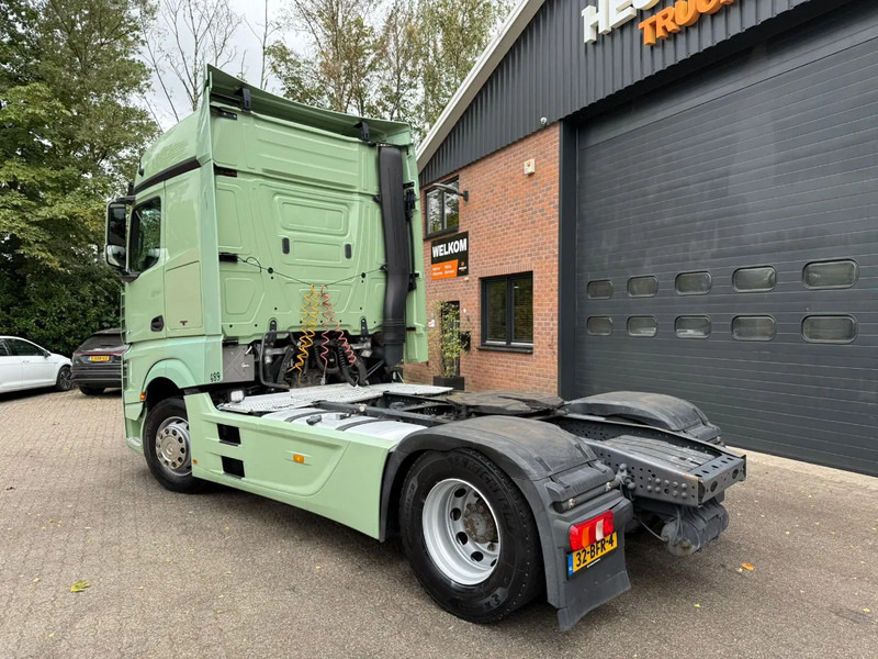 Mercedes-Benz Actros 1842 4X2 Streamspace Side skirts 2x tank NL Truck - Tractor head: gambar 3 Mercedes-Benz Actros 1842 4X2 Streamspace Side skirts 2x tank NL Truck - Tractor head: gambar 3
