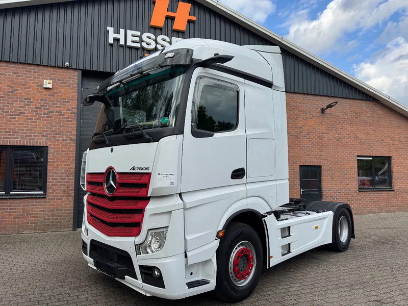 Mercedes-Benz Actros 1845 Streamspace Xenon 2x Tank German truck - Tractor head: gambar 1 Mercedes-Benz Actros 1845 Streamspace Xenon 2x Tank German truck - Tractor head: gambar 1