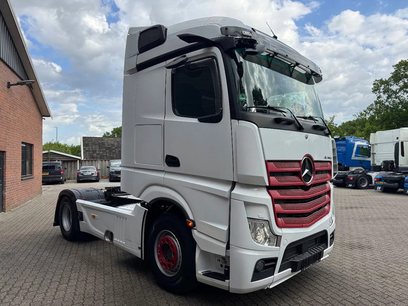 Mercedes-Benz Actros 1845 Streamspace Xenon 2x Tank German truck - Tractor head: gambar 2 Mercedes-Benz Actros 1845 Streamspace Xenon 2x Tank German truck - Tractor head: gambar 2