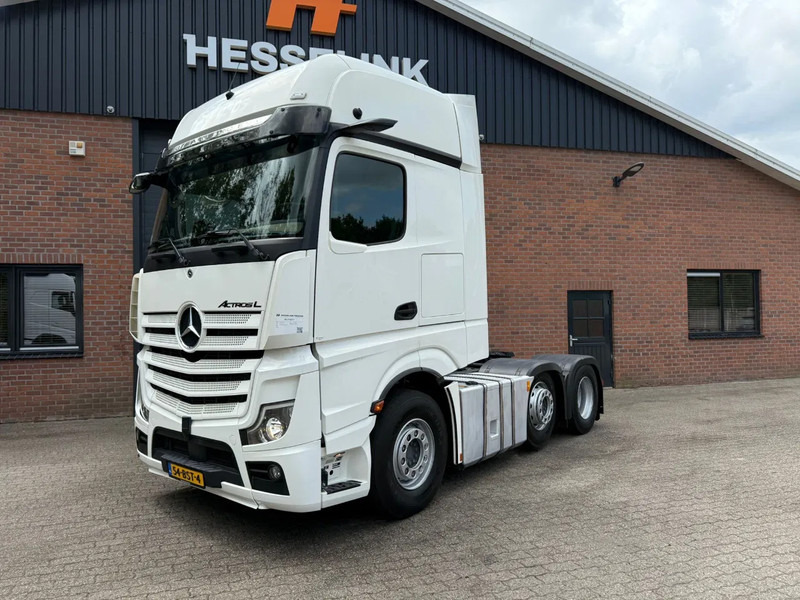 Mercedes-Benz Actros 2545 6X2 Gigaspace Standairco NL Truck 327.240KM Gestuurde voorloopas - Tractor head: gambar 1 Mercedes-Benz Actros 2545 6X2 Gigaspace Standairco NL Truck 327.240KM Gestuurde voorloopas - Tractor head: gambar 1