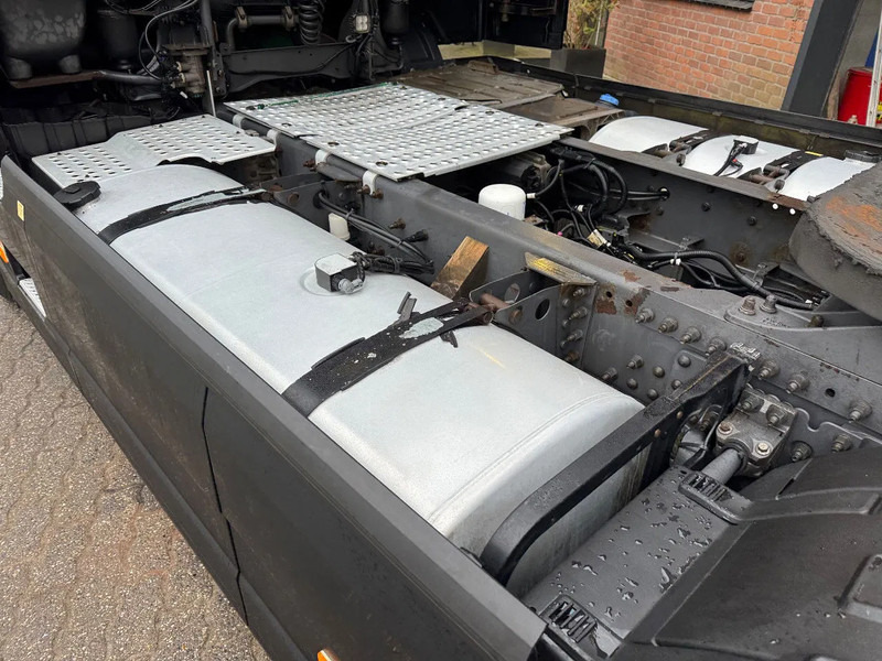 Leasing Volvo FH Dual clutch 2X tank Standairco 689.009KM! Alcoa Volvo FH Dual clutch 2X tank Standairco 689.009KM! Alcoa: gambar 11 Leasing Volvo FH Dual clutch 2X tank Standairco 689.009KM! Alcoa Volvo FH Dual clutch 2X tank Standairco 689.009KM! Alcoa: gambar 11