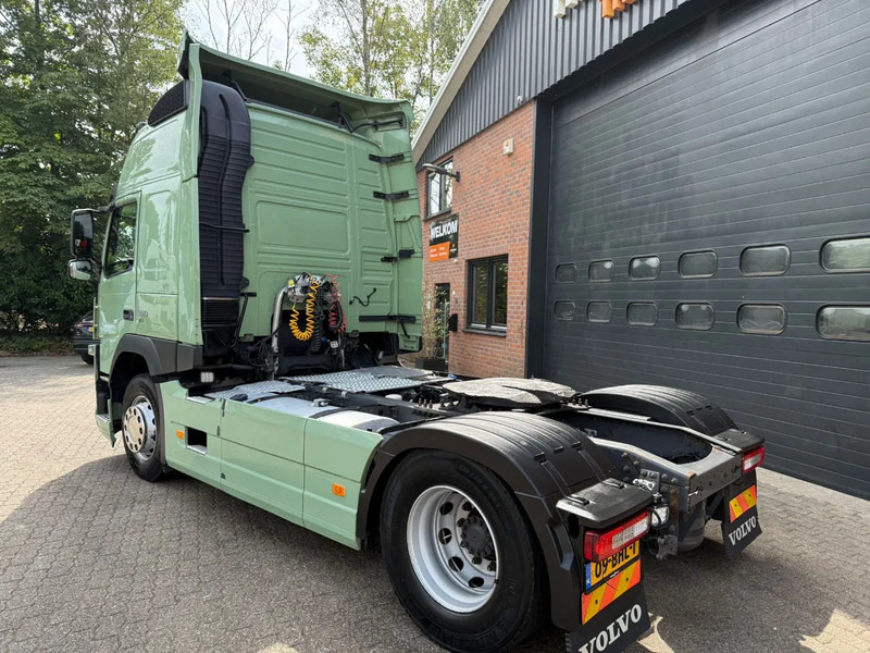 Volvo FM 370 Globetrotter XL Xenon Side skirts NL Truck - Tractor head: gambar 5 Volvo FM 370 Globetrotter XL Xenon Side skirts NL Truck - Tractor head: gambar 5