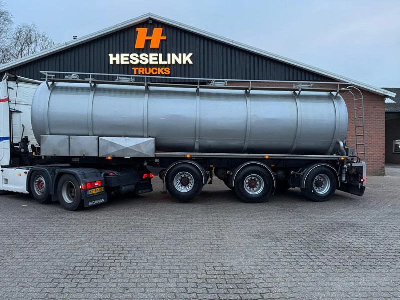 Semi-trailer tangki Vogelzang 36.5m3 RVS Mestoplegger Geijkte weging Bemonstering 2x Stuuras: gambar 17 Semi-trailer tangki Vogelzang 36.5m3 RVS Mestoplegger Geijkte weging Bemonstering 2x Stuuras: gambar 17