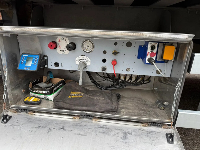 Kraker CF-ISO Koel / Walkingfloor Thermo King SLX 400 Alcoa's - Semi-trailer isotermal: gambar 3 Kraker CF-ISO Koel / Walkingfloor Thermo King SLX 400 Alcoa's - Semi-trailer isotermal: gambar 3