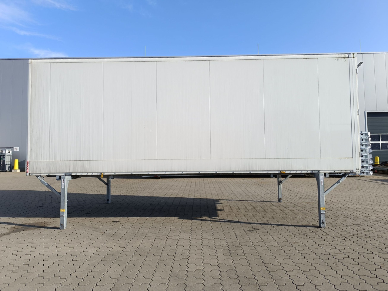 BDF-System, 7.450 mm lang, SONDERPREIS MESSEAUFBAU, - Tukar tubuh box: gambar 1 BDF-System, 7.450 mm lang, SONDERPREIS MESSEAUFBAU, - Tukar tubuh box: gambar 1