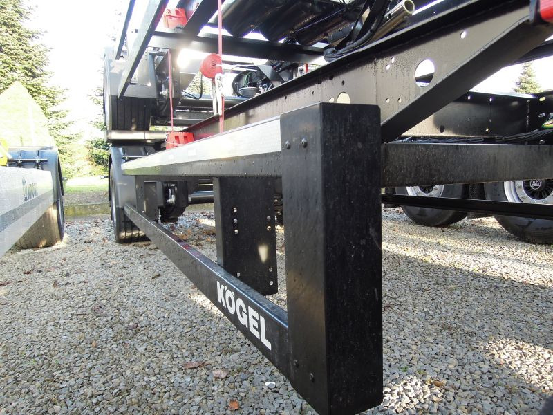Kögel BDF-System, Maxi, Neufahrzeug ohne Zulassung. - Trailer pengangkut mobil: gambar 3 Kögel BDF-System, Maxi, Neufahrzeug ohne Zulassung. - Trailer pengangkut mobil: gambar 3