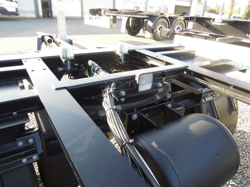 Krone BDF-System, UPS-Version, NEUFAHRZEUG ohne Zulassung. - Trailer pengangkut mobil: gambar 5 Krone BDF-System, UPS-Version, NEUFAHRZEUG ohne Zulassung. - Trailer pengangkut mobil: gambar 5