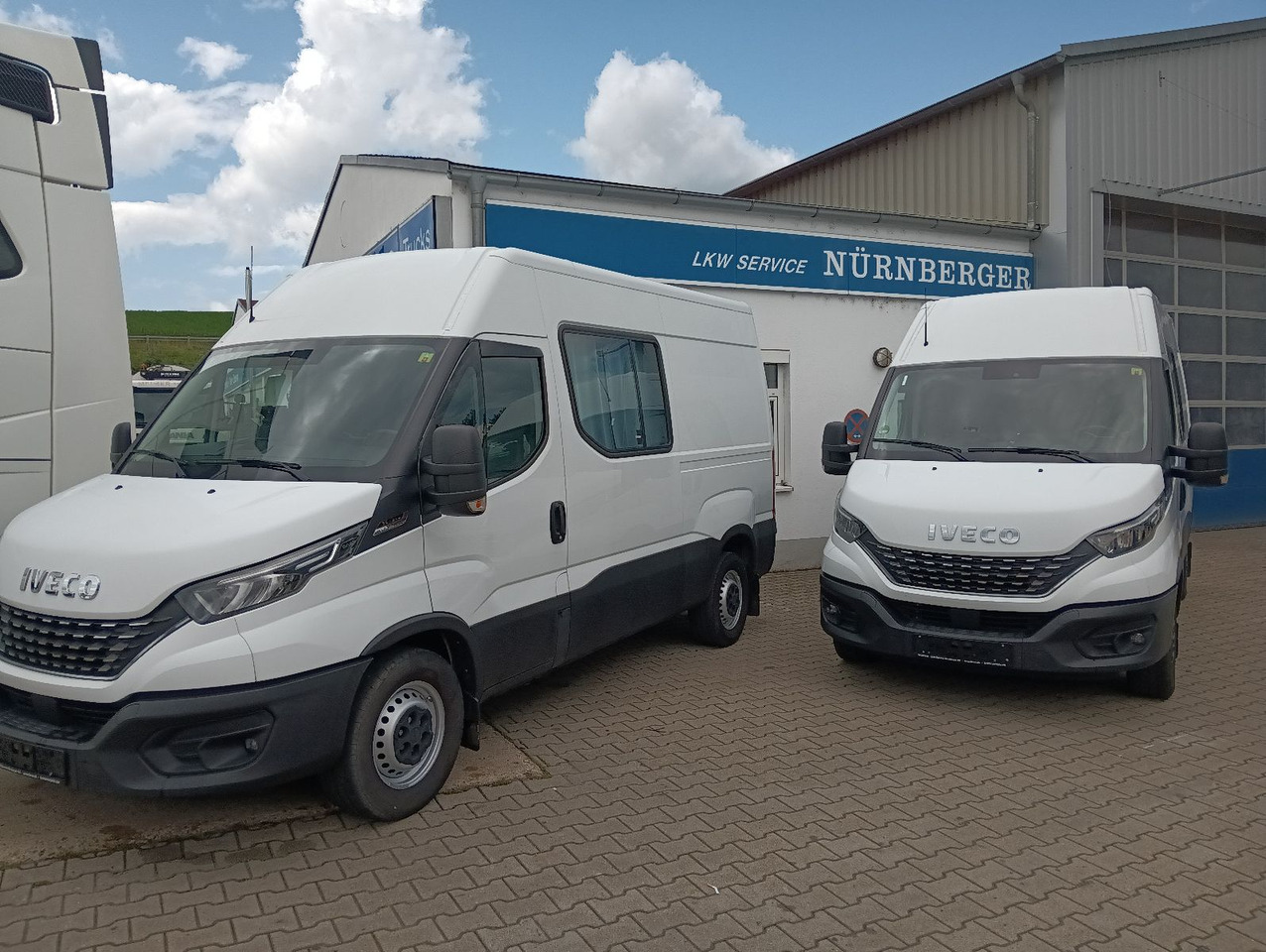 Iveco Daily Kasten HKa 35S21 V WB3520 AHK, Standheizun - Van panel: gambar 5 Iveco Daily Kasten HKa 35S21 V WB3520 AHK, Standheizun - Van panel: gambar 5