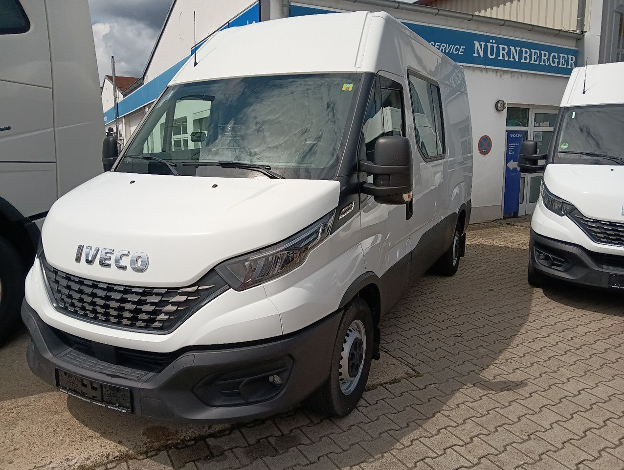 Iveco Daily Kasten HKa 35S21 V WB3520 AHK, Standheizun - Van panel: gambar 2 Iveco Daily Kasten HKa 35S21 V WB3520 AHK, Standheizun - Van panel: gambar 2