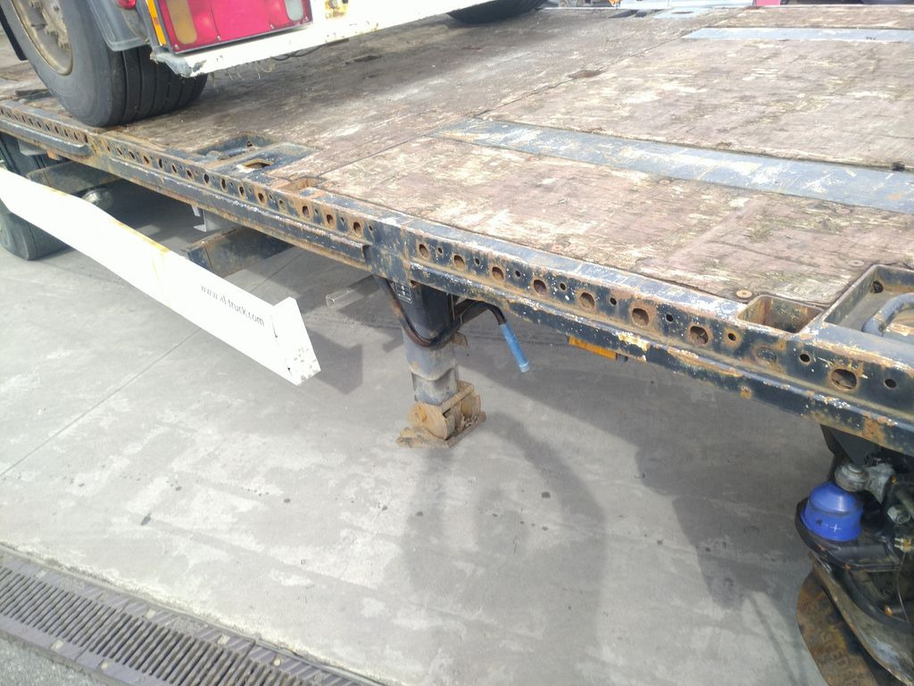 Semi-trailer flatbed Krone SDP27 TwistLocks 40"+ 20" BPW Lift Rungentaschen: gambar 19 Semi-trailer flatbed Krone SDP27 TwistLocks 40"+ 20" BPW Lift Rungentaschen: gambar 19