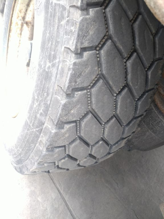 Semi-trailer flatbed Krone SDP27 TwistLocks 40"+ 20" BPW Lift Rungentaschen: gambar 26 Semi-trailer flatbed Krone SDP27 TwistLocks 40"+ 20" BPW Lift Rungentaschen: gambar 26