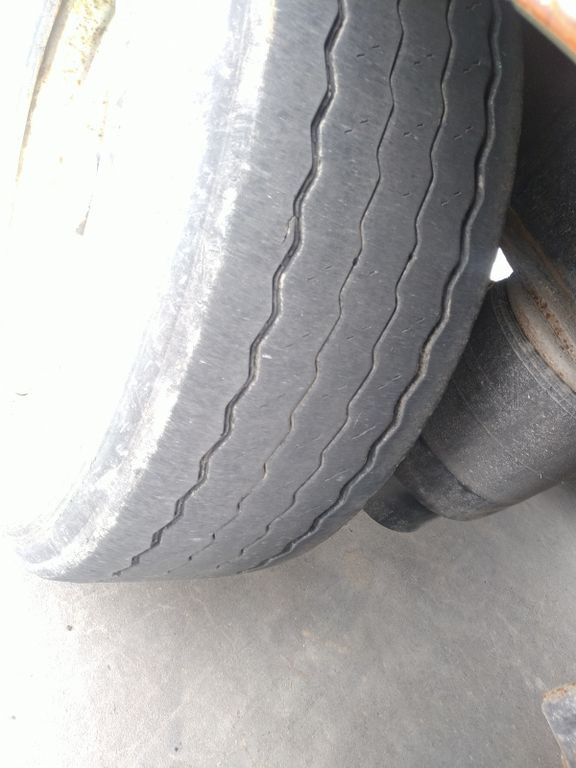 Semi-trailer flatbed Krone SDP27 TwistLocks 40"+ 20" BPW Lift Rungentaschen: gambar 24 Semi-trailer flatbed Krone SDP27 TwistLocks 40"+ 20" BPW Lift Rungentaschen: gambar 24