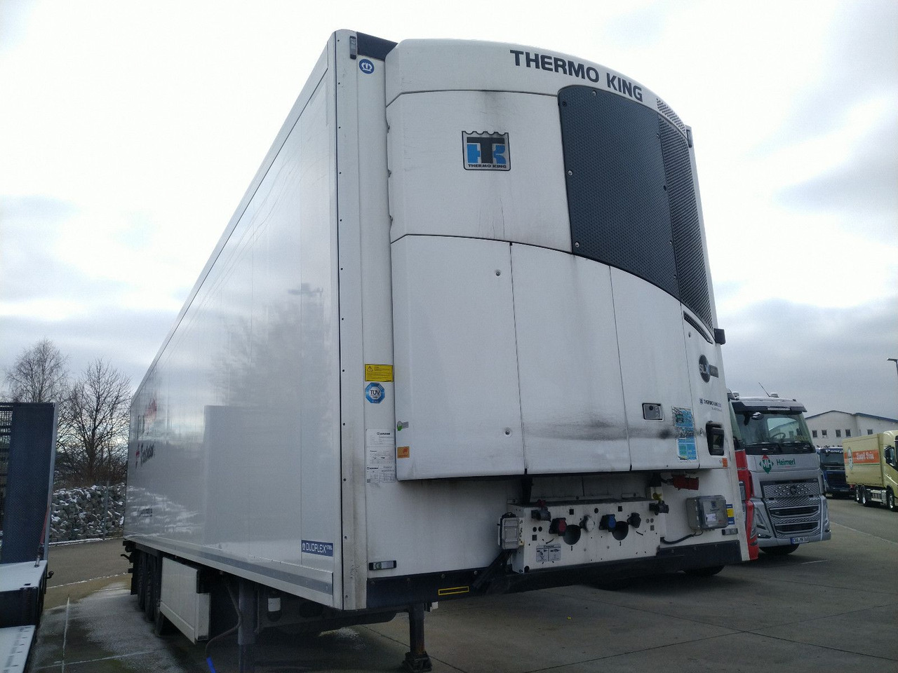 Krone SDR27eL4-MT Blumen BiTemp TK SLXi Double Rolltor - Semi-trailer kotak tertutup: gambar 5 Krone SDR27eL4-MT Blumen BiTemp TK SLXi Double Rolltor - Semi-trailer kotak tertutup: gambar 5